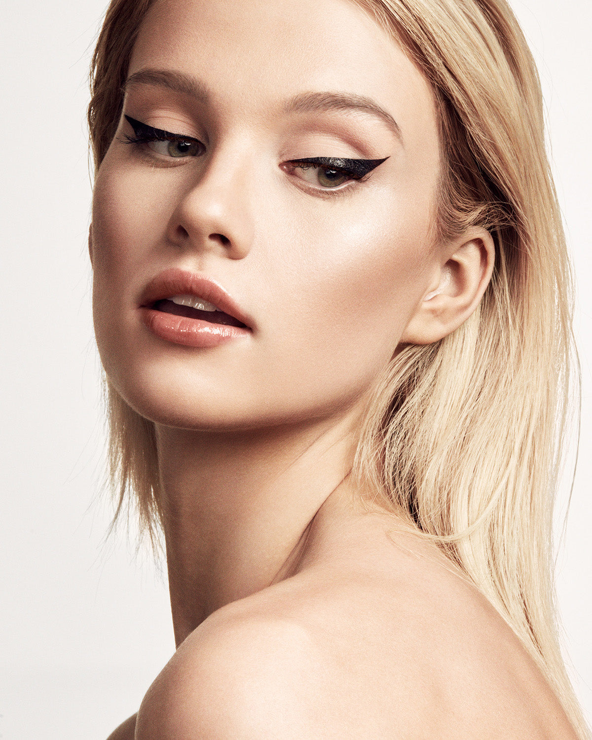 Flyliner Longwear Liquid Eyeliner ¡ª Cuz I'm Black