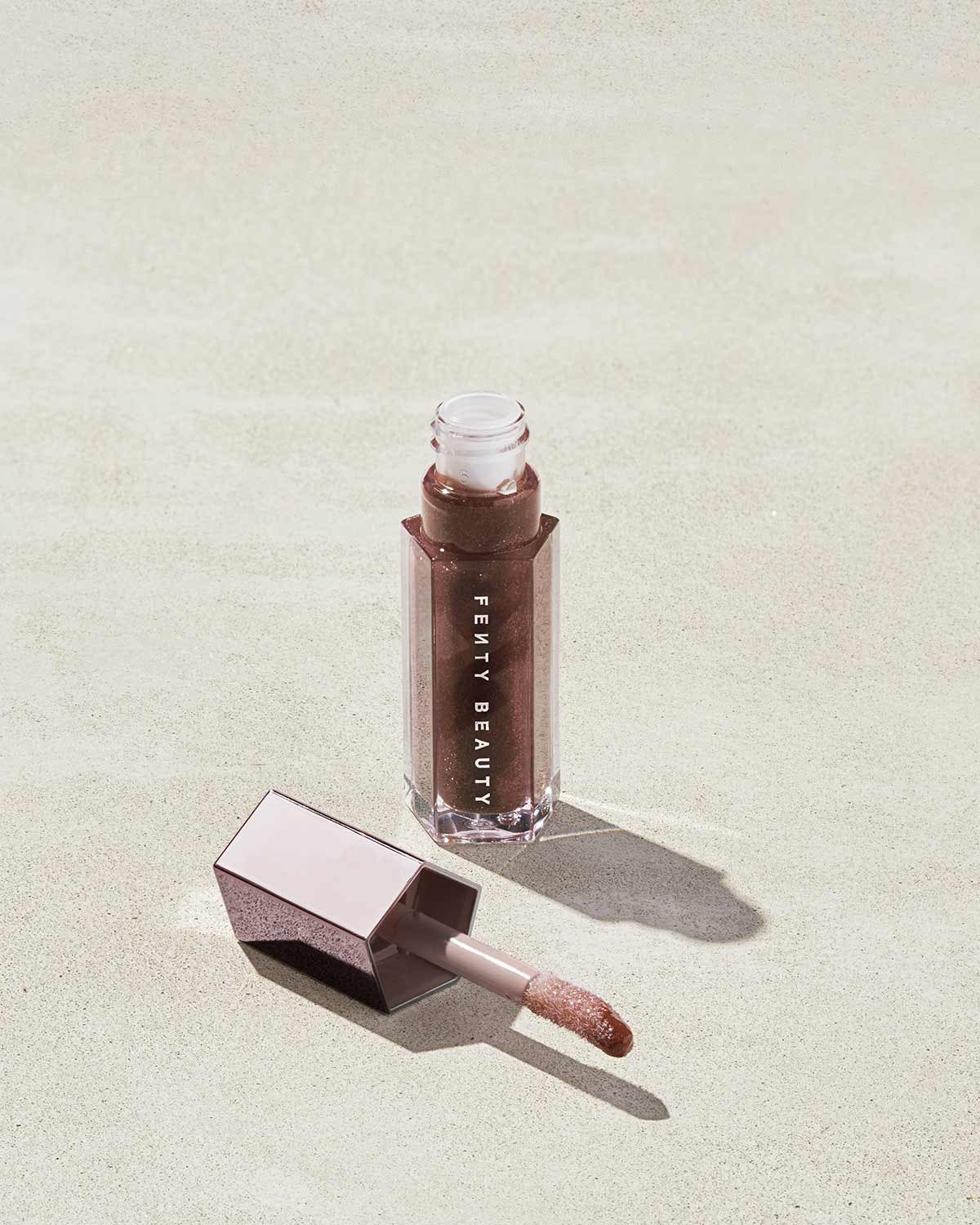Gloss Bomb Universal Lip Luminizer ¡ª Hot Chocolit